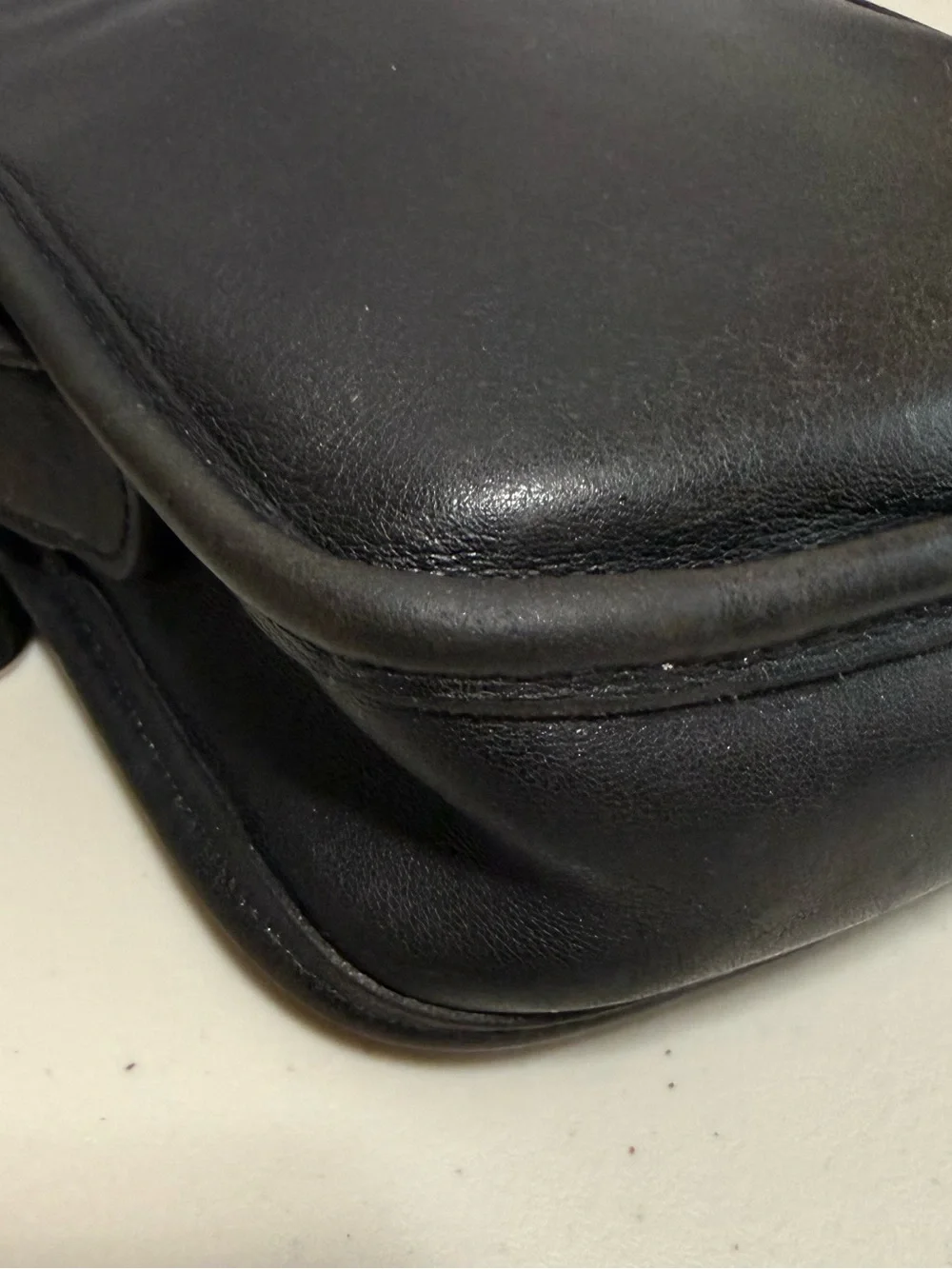 Vintage Coach Black Leather Shoulder/Crossbody Bag